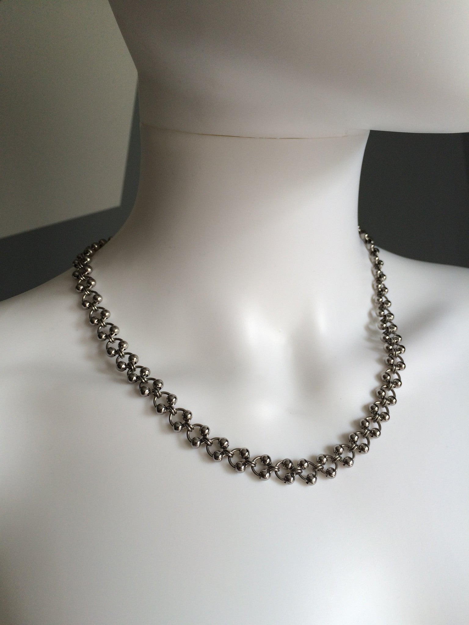 2 in 1 Beaded Necklace Threaded Metal